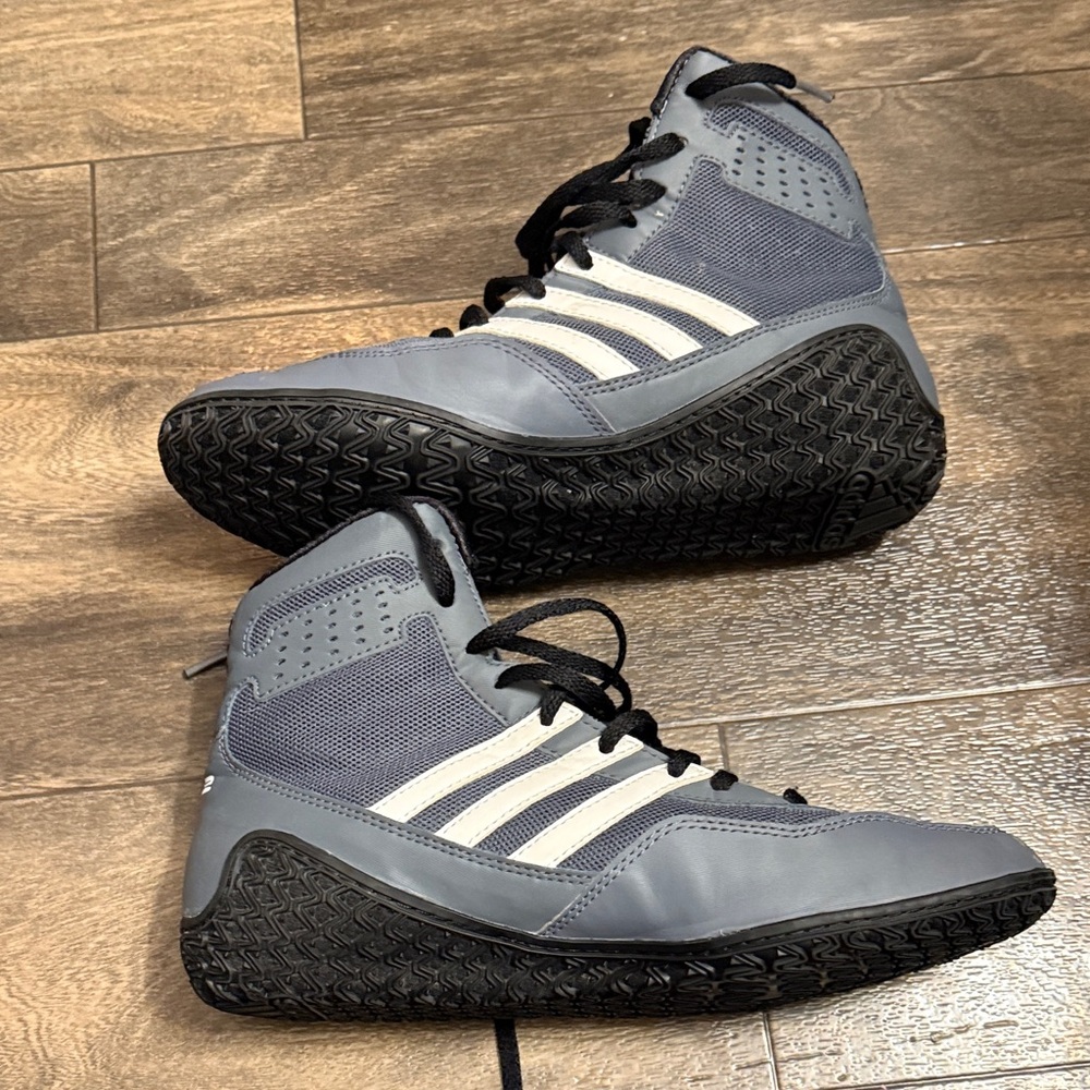Adidas Men's Black and Gray Wrestling Shoes sz 6 - Picture 4 of 7